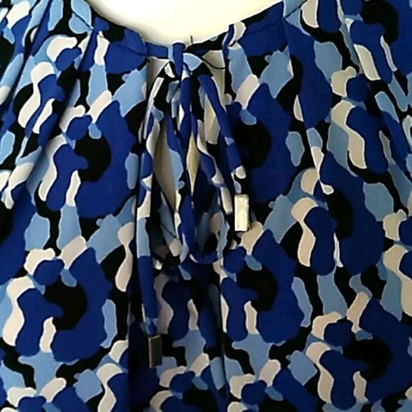 Liz Claiborne Soft Silky Top. Size PL - Picture 3 of 8